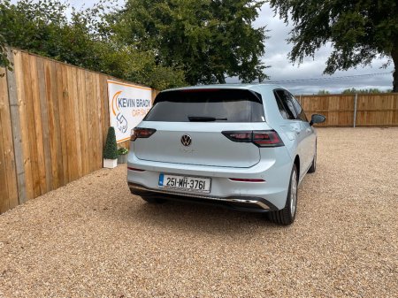 2025 Volkswagen Golf - photo 7