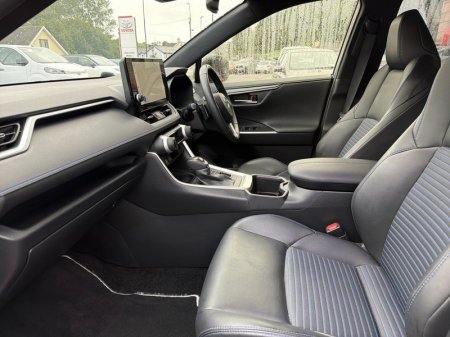 2023 Toyota RAV4 - photo 6