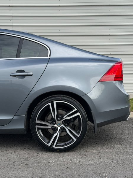 2018 Volvo S60 - photo 9