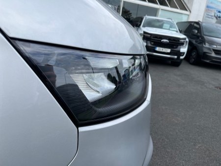 2026 Volkswagen Transporter - photo 22