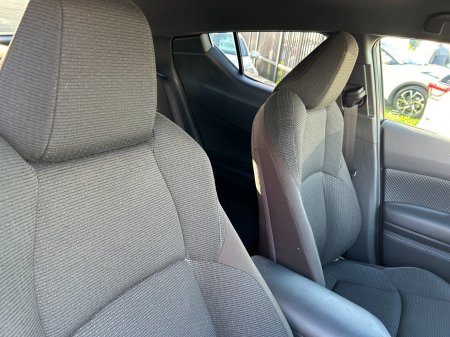 2017 Toyota C-HR - photo 6