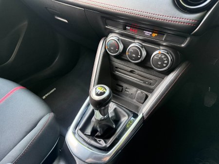 2016 Mazda Mazda2 - photo 15