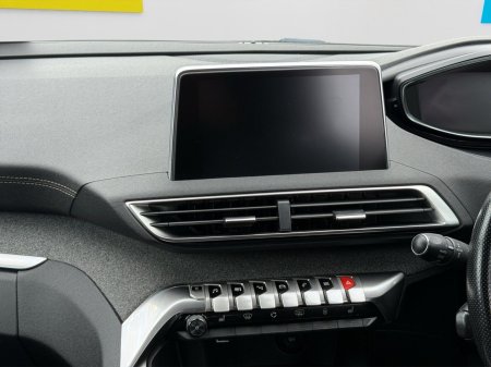 2018 Peugeot 5008 - photo 21