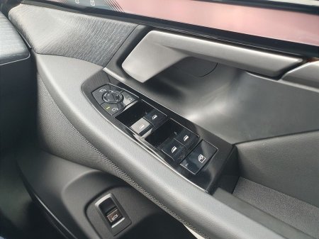 2026 BMW 5-Series - photo 23