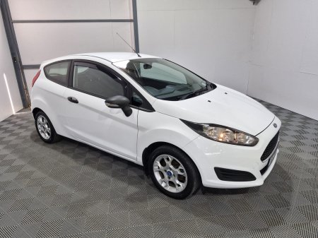 2016 Ford Fiesta - photo 3