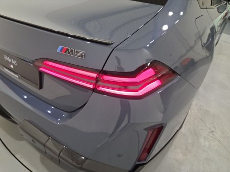 2026 BMW M5 - photo 20