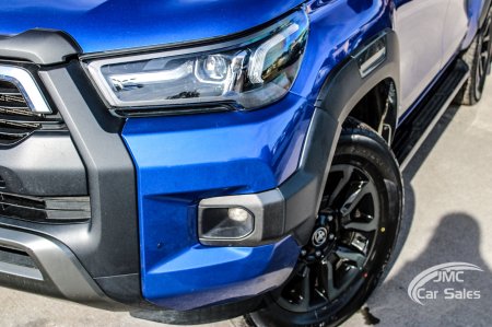 2024 Toyota Hilux - photo 2
