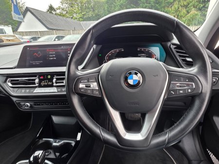 2022 BMW 1-Series - photo 18