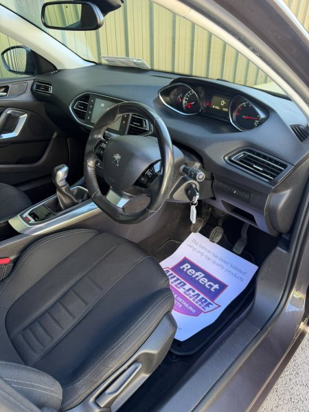 2014 Peugeot 308 - photo 24