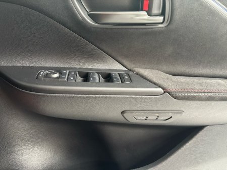 2025 Toyota C-HR - photo 18