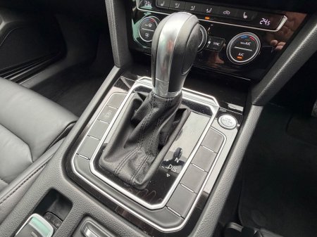 2019 Volkswagen Passat - photo 18