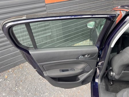 2014 Peugeot 308 - photo 17