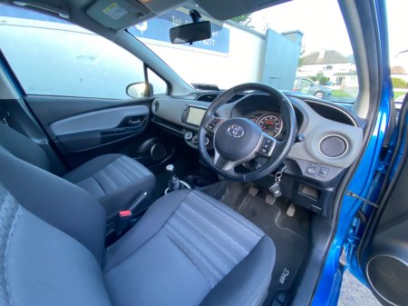 2016 Toyota Yaris - photo 5