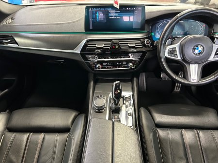 2021 BMW 5-Series - photo 16