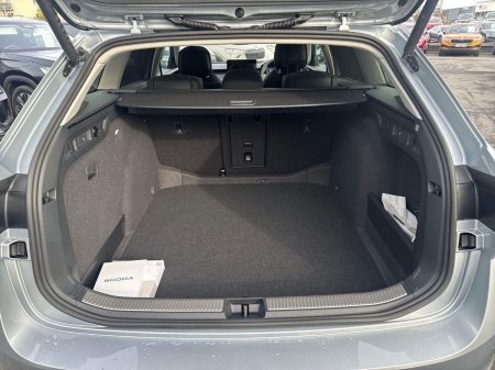 2027 Skoda Superb - photo 9