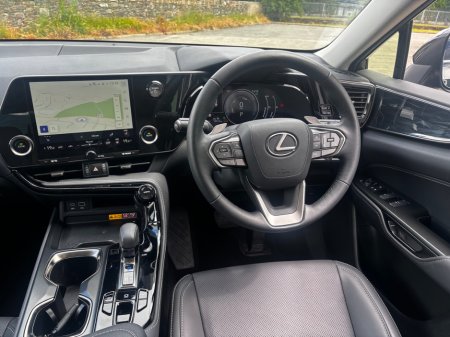 2025 Lexus NX - photo 16
