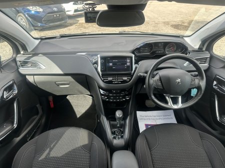 2017 Peugeot 208 - photo 16