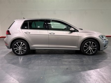 2020 Volkswagen Golf - photo 2