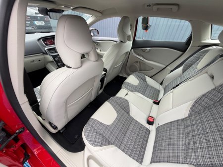 2018 Volvo V40 - photo 40