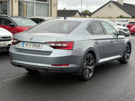 2019 Skoda Superb - photo 9