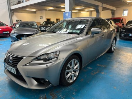 2015 Lexus IS - photo 3