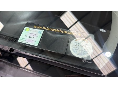 2016 Toyota Vitz - photo 14