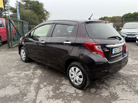 2016 Toyota Vitz - photo 8