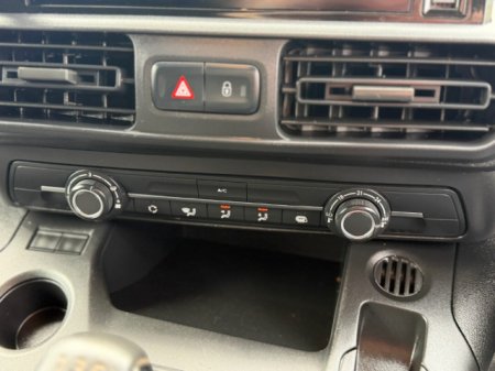 2021 Peugeot Partner - photo 12