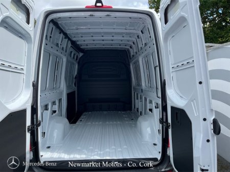 2027 Mercedes-Benz Sprinter - photo 20