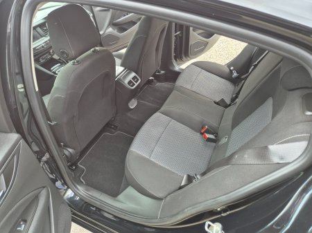 2022 Opel Insignia - photo 13