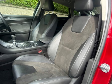 2019 Ford Mondeo - photo 18