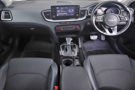2023 Kia XCeed - photo 14