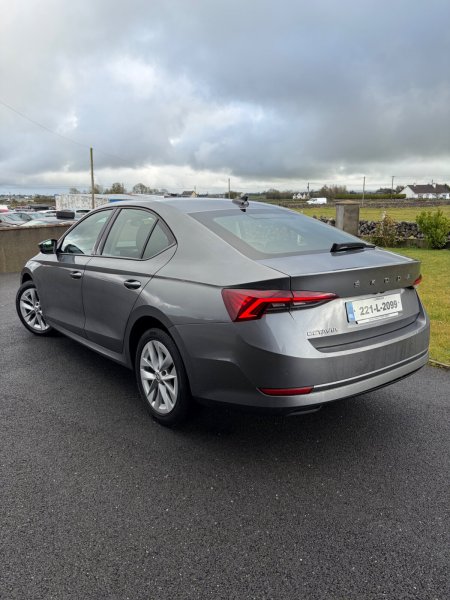 2022 Skoda Octavia - photo 3