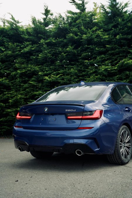 2022 BMW 3-Series - photo 9