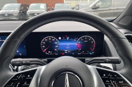 2025 Mercedes-Benz GLB - photo 12