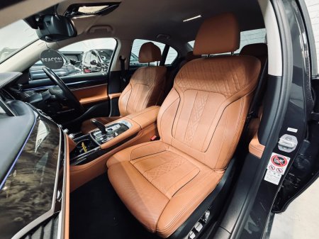 2017 BMW 7-Series - photo 12