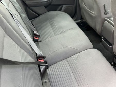 2017 Ford Focus - photo 18