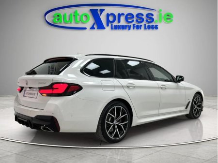 2022 BMW 5-Series - photo 13