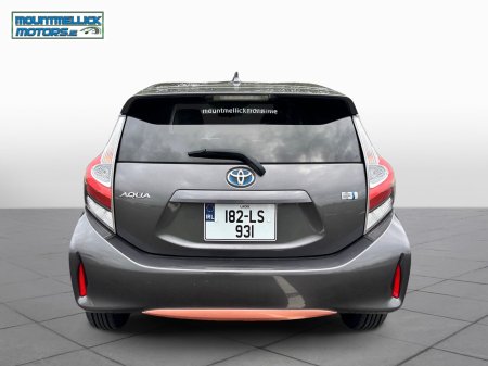 2018 Toyota Aqua - photo 4