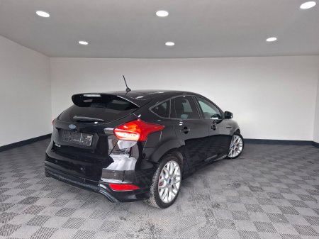 2017 Ford Focus - photo 10