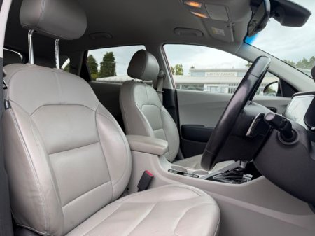 2020 Kia Niro - photo 24