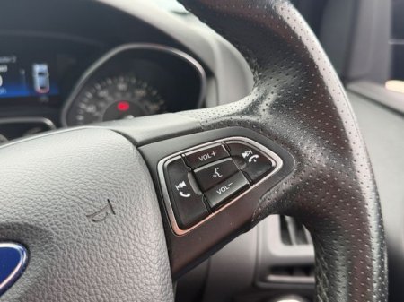 2018 Ford Focus - photo 12