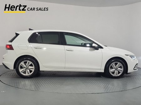 2023 Volkswagen Golf - photo 2
