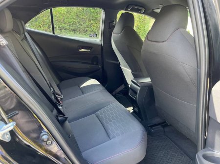 2025 Toyota Corolla - photo 8