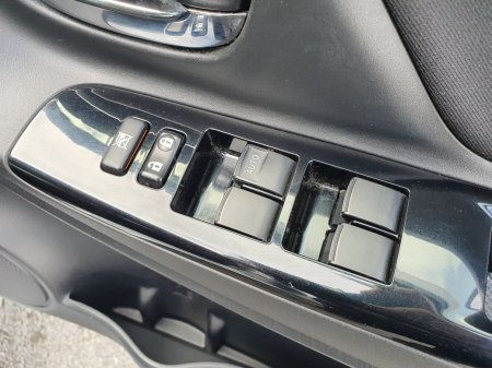 2019 Toyota Yaris - photo 11