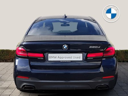 2023 BMW 5-Series - photo 13