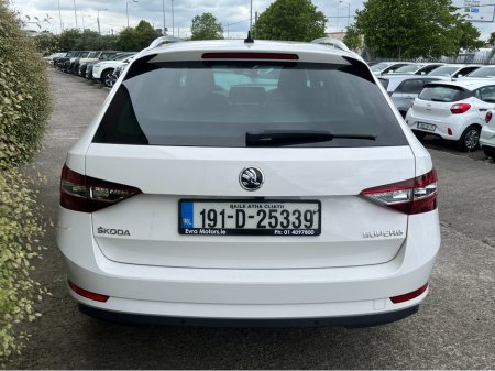 2019 Skoda Superb - photo 7