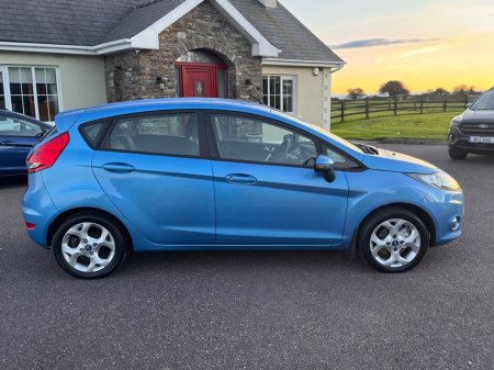 2012 Ford Fiesta - photo 5