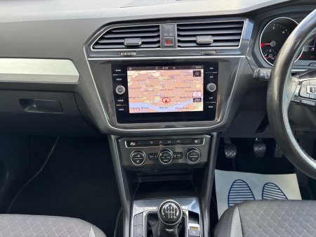 2018 Volkswagen Tiguan - photo 11