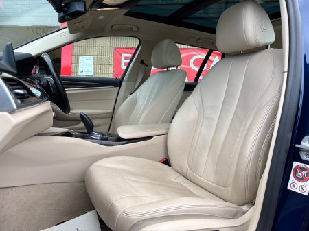 2017 BMW 5-Series - photo 18